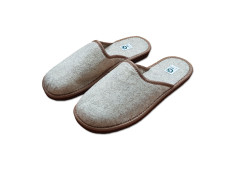 Men's closed felt slippers