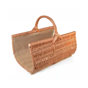 Stylový proutěný koš ke kamnům